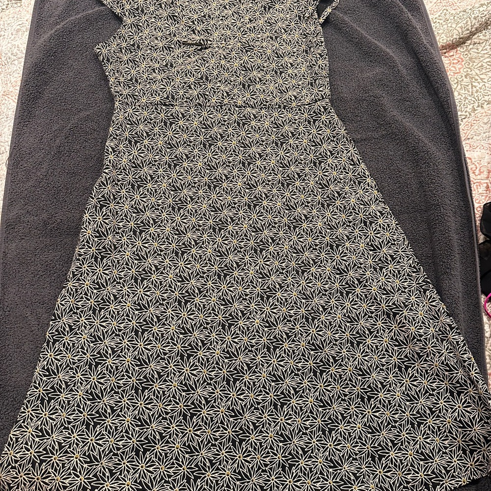 Toad&Co Black and White Starburst Maxi Dress